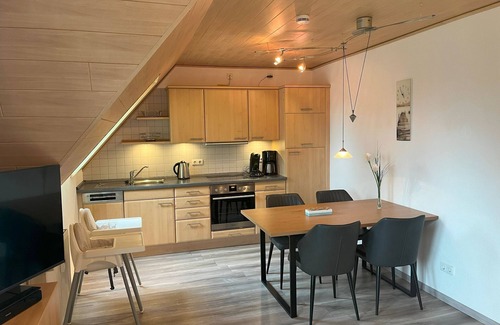 Nordseebad Burhave Apartment | RDH-1.02, 4 pers., approx. 49sqm - Seepark Burhave/Thatched roof house 1