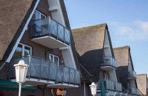 Nordseebad Burhave Apartment | RDH-1.02, 4 pers., approx. 49sqm - Seepark Burhave/Thatched roof house 1
