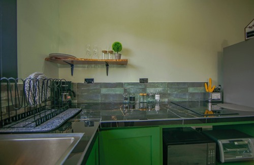 Penas Blancas Villa | Refugio Verdanza-King bed, balcony with jacuuzi, wifi, EV charger