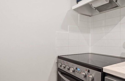 East Kootenay Apartment | Reach Your Peak | Ski In/Ski Out | Pool | Hot Tub