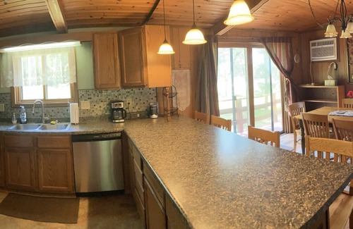 Wisconsin Dells Cabin | READY FOR YOUR VISIT!.Relaxing Getaway with Scenic Beauty and lots of Wildlife