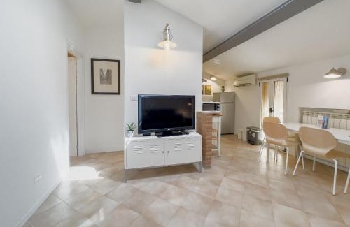 L'antico Ghetto Ebraico Apartment | Realkasa Carro 7 Apartment