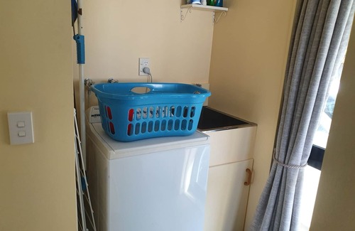 Whangamata House | Reasonably priced. Close to the beach and Otahu Estuarynnnnnn