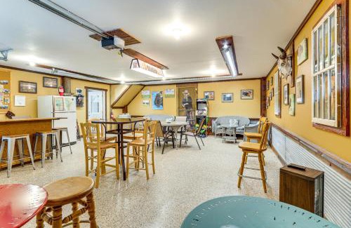 Keystone House | Rec Space, Large Deck Black Hills Family Retreat