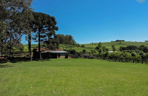 Bento Goncalves House | Recanto Nonna Lourdes - house in Vale dos Vinhedos with breakfast