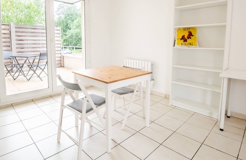 Tours Apartment | Recent studio avec terrasse proche Tours Centre