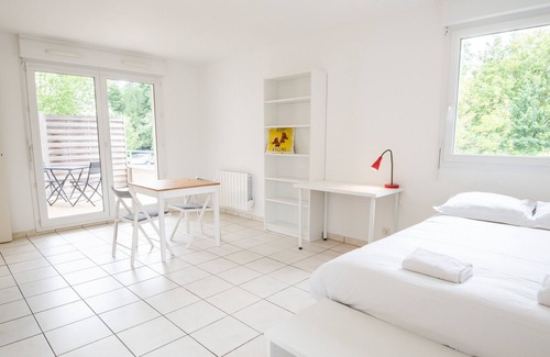 Tours Apartment | Recent studio avec terrasse proche Tours Centre