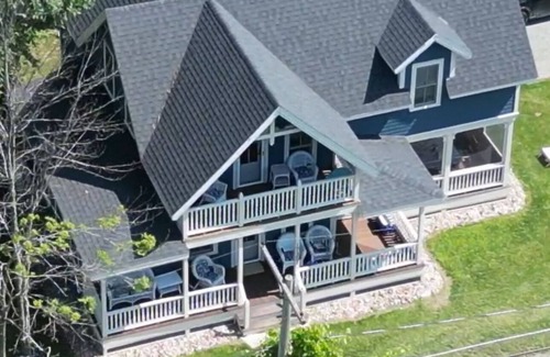 Thousand Island Park Cottage | Recently Rebuilt 3-bedroom cottage with WiFi, AC in Thousand Island Park