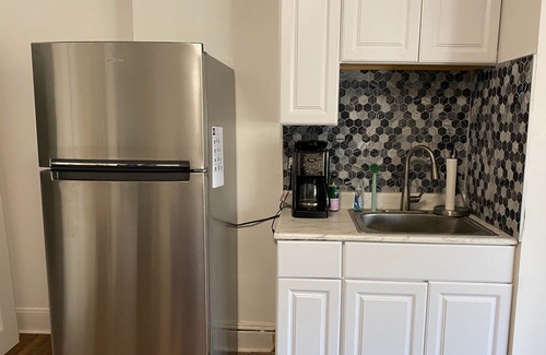 Pikesville Apartment | Recently remodeled comfortable rooms available in quiet neighborhood!