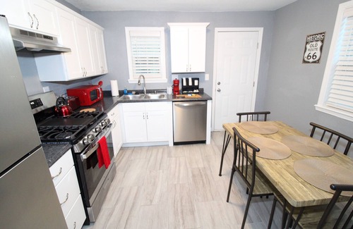 Turner Park House | Recently remodeled house near Expo, TU, Rt 66, Downtown with large fenced yard