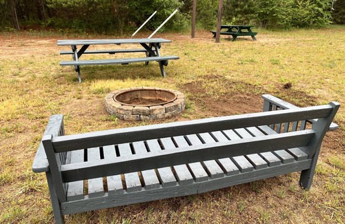 Thompsonville Cabin | Recently renovated Log cabin with Hot tub!
