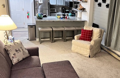 Killington Condo | Recently Updated Ski-In/Ski-Out at Pico Mountain - Steps to the Lifts