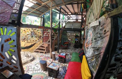 Capurgana House | Reciclarte Galería Hostal