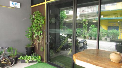 Chang Phueak House | Reconnecting