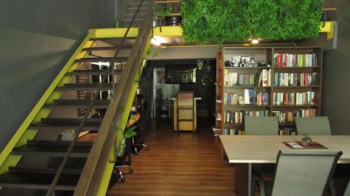 Chang Phueak House | Reconnecting