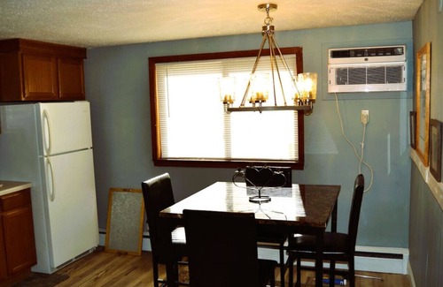 Grand Forks Apartment | Red 3: A Cozy Two-bedroom Apartment