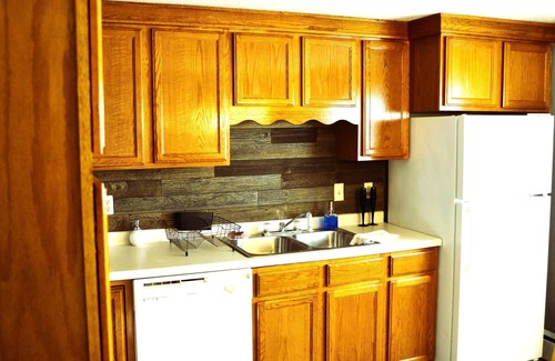 Grand Forks Apartment | Red 3 - A delightful and cozy two-bedroom apartment