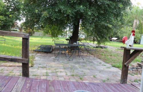 Campbell Hotel | Red Brick Inn