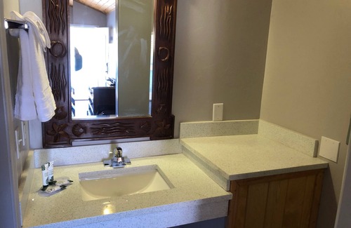 Kanab Hotel | Red Canyon Cabins