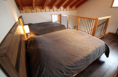 Anahim Lake Resort | Red Cariboo Apartments