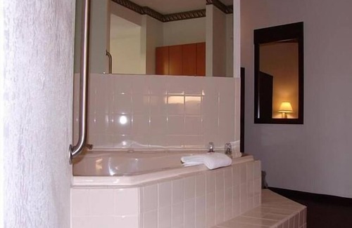 Chambersburg Hotel | Red Carpet Inn Chambersburg