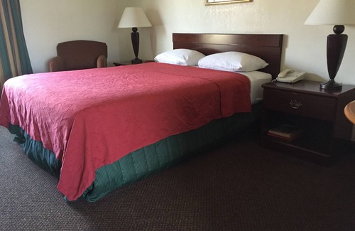 Chambersburg Hotel | Red Carpet Inn Chambersburg