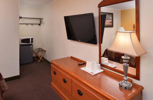 Soudersburg Hotel | Red Carpet Inn Ronks