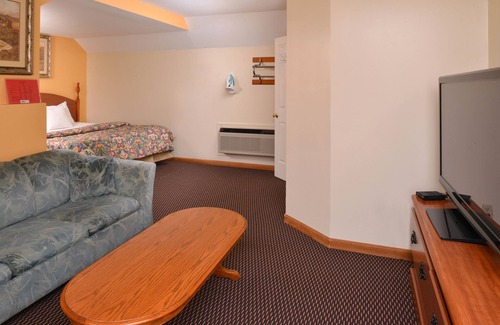 Soudersburg Hotel | Red Carpet Inn Ronks