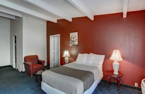 Cedar Knolls Hotel | Red Carpet INN Whippany
