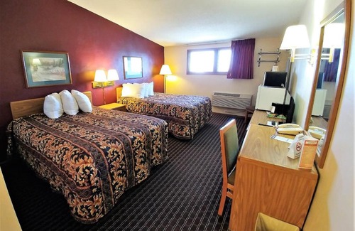 Windom Hotel | Red Carpet Inn - Windom