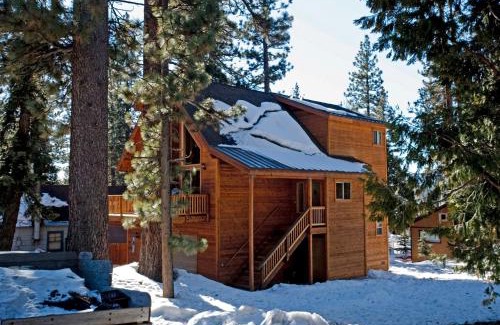 Tahoe City House | Red Cedar on North Shore - Beautiful 3BR w Gorgeous Furnishings in Tahoe City