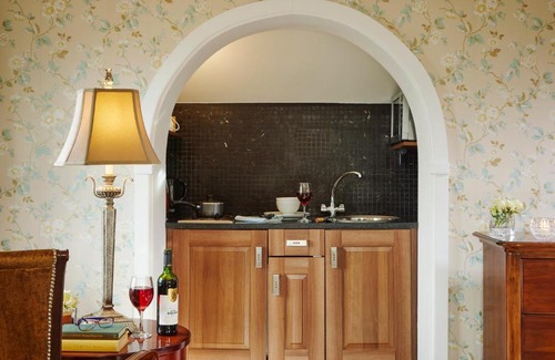 Spanish Point Apartment | Red Cliff Lodge