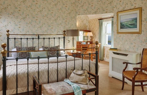 Spanish Point Apartment | Red Cliff Lodge