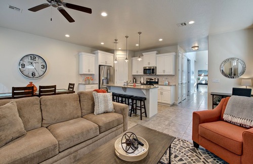 St. George Villa | Red Cliff Sunset at The Ledges Golf Club *Resort Amenities Included!