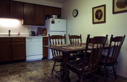 Horse Butte Condo | Red Dog Retreat Condo - all the comforts of home in Yellowstone paradise
