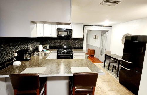 Lakeland Apartment | RED DOOR HOUSE