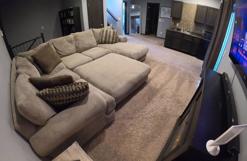Sioux Falls House | Red Garage Door, Modern, Comfortable And Fun Place!