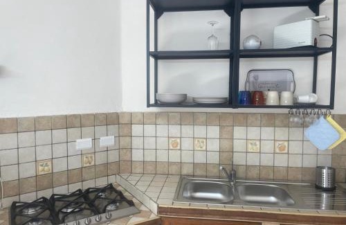 Civitavecchia Apartment | Red House- Accogliente appartamento vicino al porto