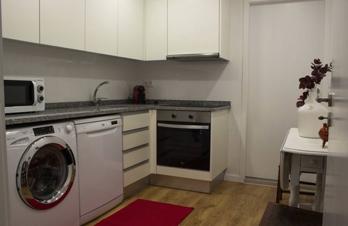 Centro / Baixa Apartment | Red House by the River
