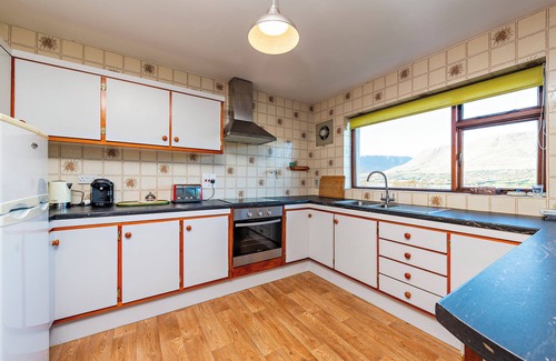 Inishmacatreer House | Red Island House, on the shore of Lough Mask