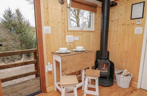 Oswestry Cottage | RED KITE AT WILD VALLEY HUTS, pet friendly in Llanrhaeadr-Ym-Mochnant