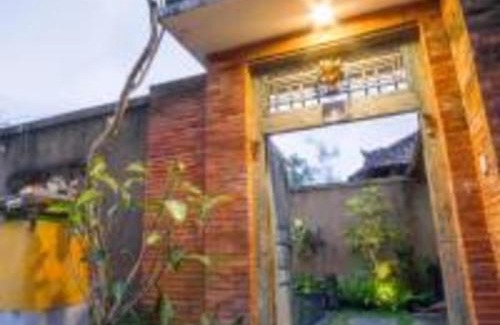 Kedewatan Villa | Red Lily Villa