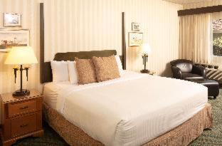 West Bellevue Hotel | Red Lion Hotel Bellevue