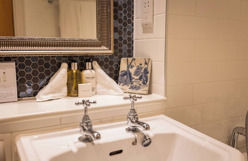 Brunel Hotel | Red Lion Hotel, Hillingdon