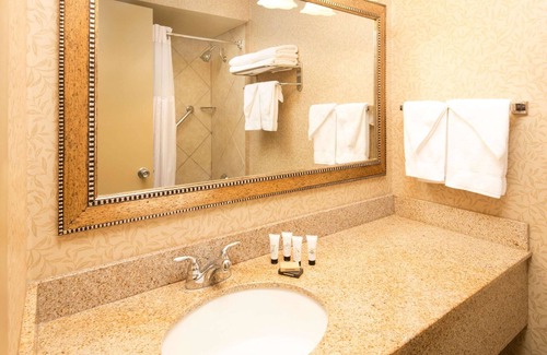 Wenatchee Hotel | Red Lion Hotel Wenatchee City Center