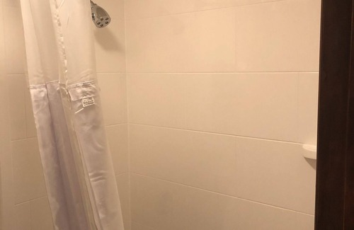 La Pine Hotel | Red Lion Inn & Suites La Pine