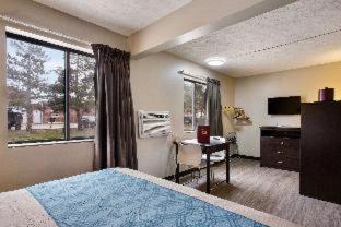 Olathe Hotel | Red Lion Inn & Suites Olathe Kansas City