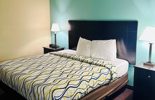 Blue Springs Hotel | Red Lion Inn & Suites Blue Springs
