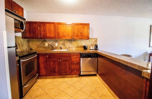 Salmon Creek Hotel | Red Lion Inn & Suites Vancouver