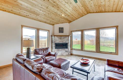Red Lodge House | Red Lodge Home with Outdoor Kitchen and Fire Table!